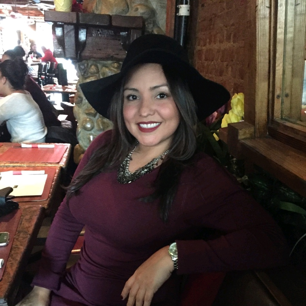 Meet your Posher, Ivette